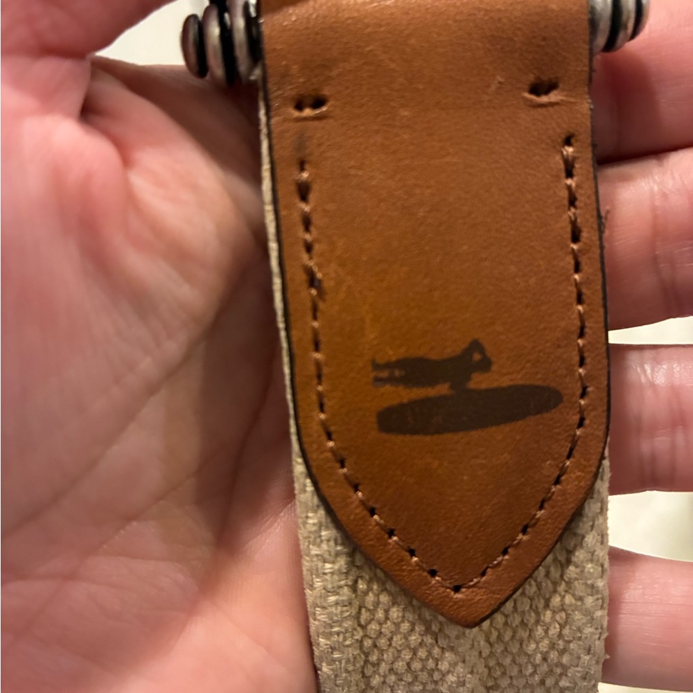 Johnnie O belt size medium. Normal wear. No holes or stains. Smoke free!